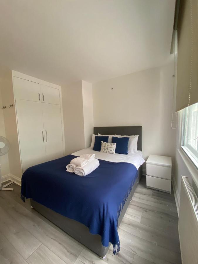 2 Bed Flat Outside Liverpool Street Station! *