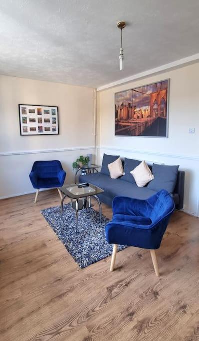 Large Duplex In Bermondsey * London