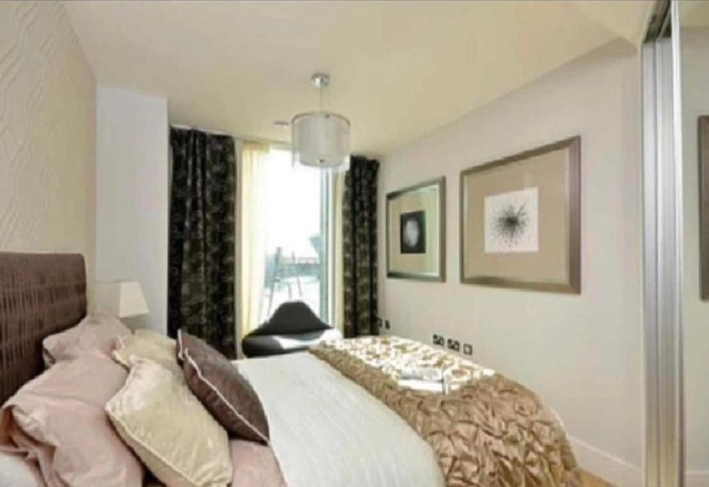 Ontario Point Flat Only Double Bedroom