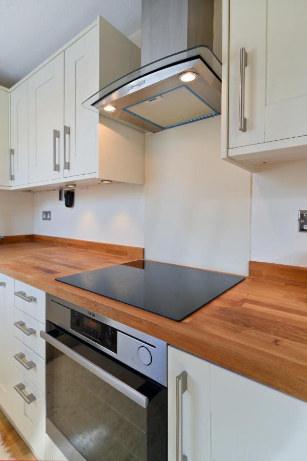 Modern House Near Canary Wharf, Excel, Greenwich London