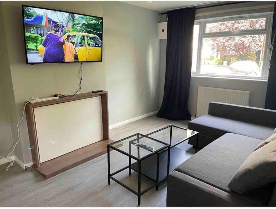 Lovely And Quiet 2 Bedroom Maisonette.free Parking * Londres