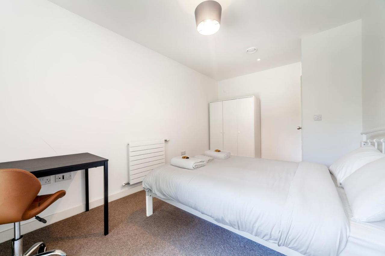 Amazing 3bdr Duplex Wbalcony East * London