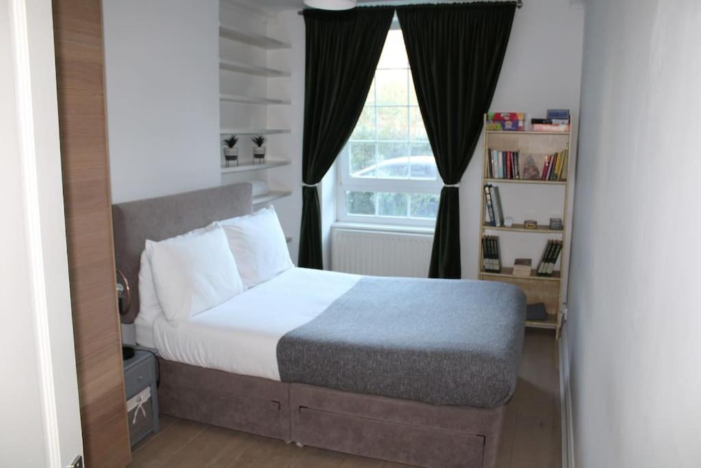 Cosy 1 Bed Flat In With View Of Shard *