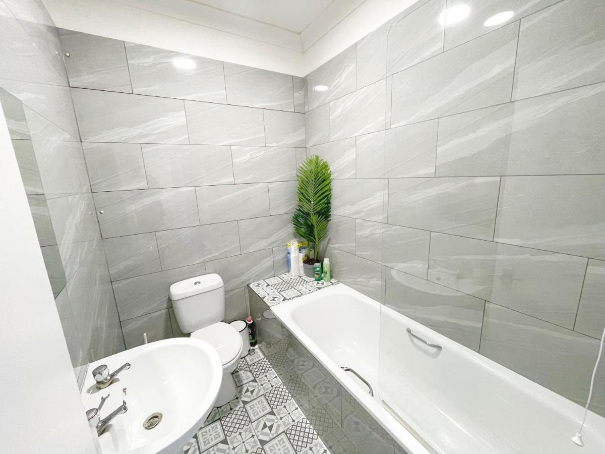 1 Bedroom Gem, Prime Location.