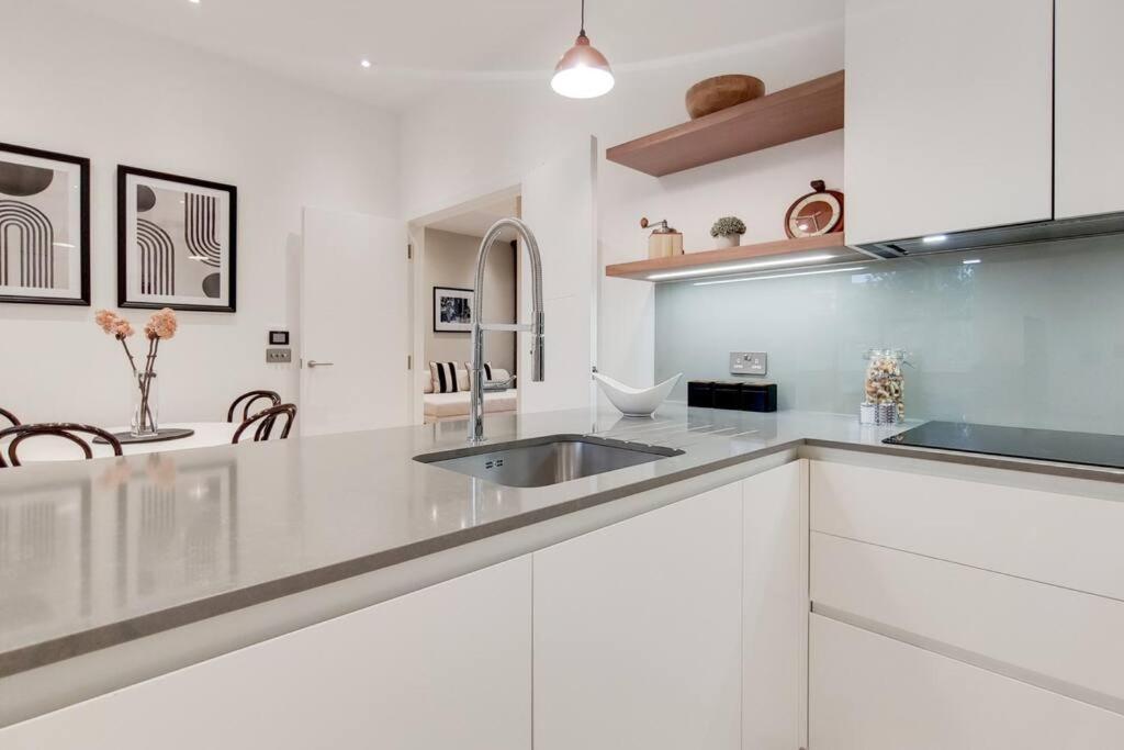 11 Borough - Bright & Spacious 2-bed Near Bridge London