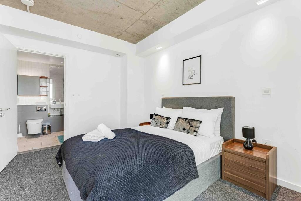 Luxury 3min Walk To Excel,city Hall, O2 Leilighet *