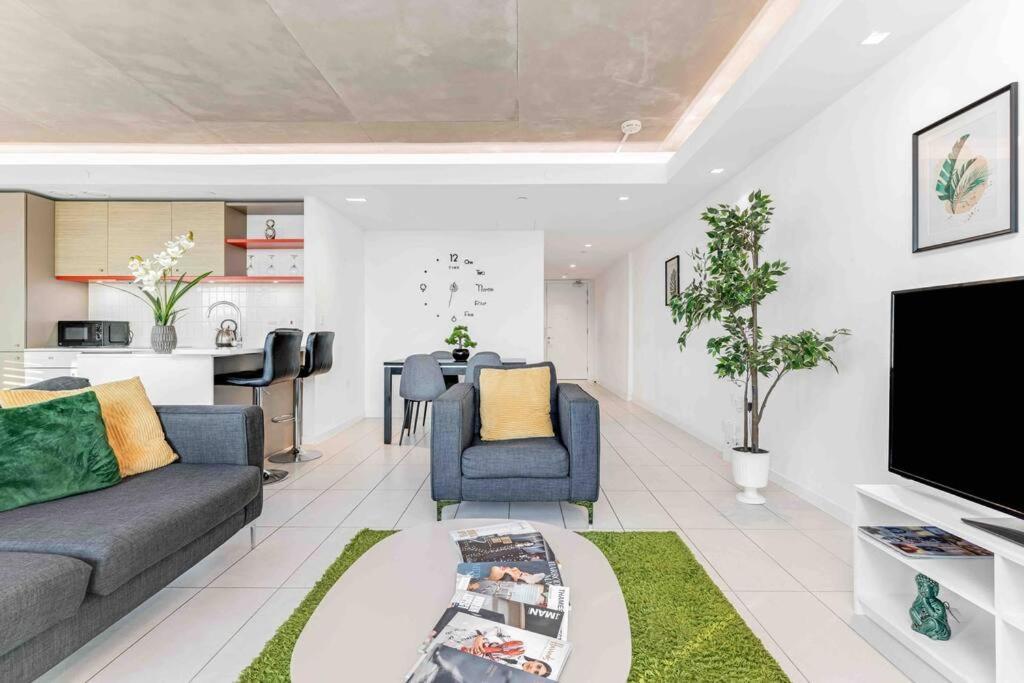 Leilighet Luxury 3min Walk To Excel,city Hall, O2 *