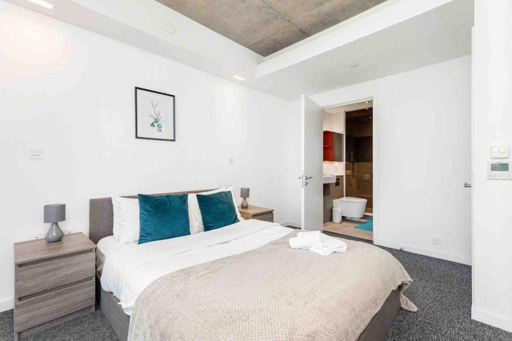Leilighet Luxury 3min Walk To Excel,city Hall, O2 *