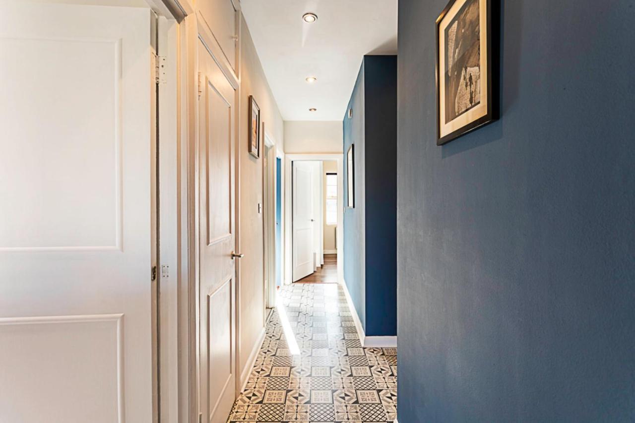 Cosy Spitalfields Hideaway London