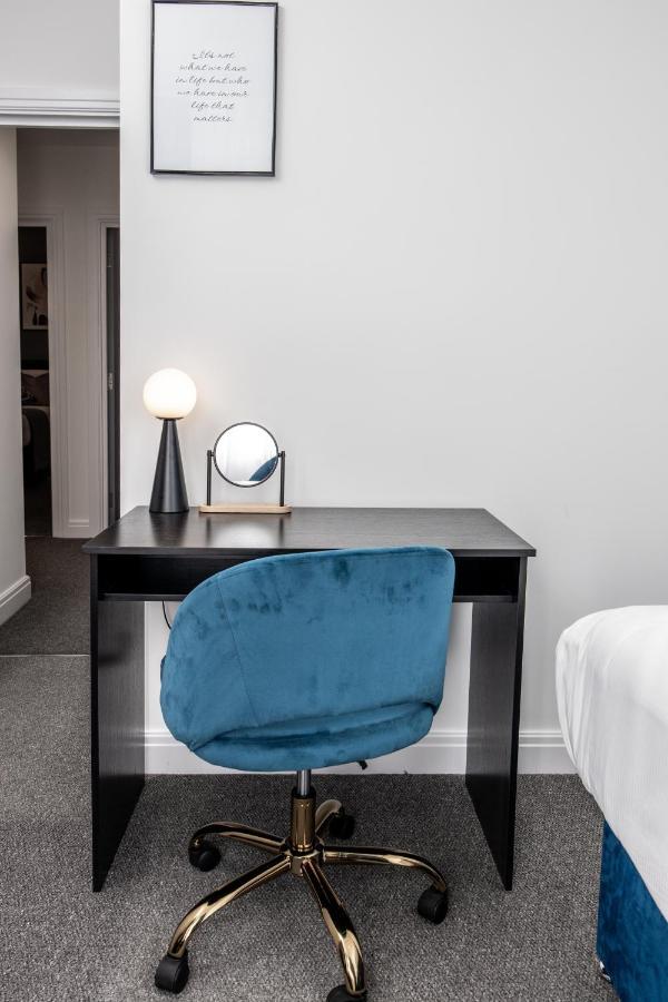 Cosy 4-bedroom Next To Borough Apartment *