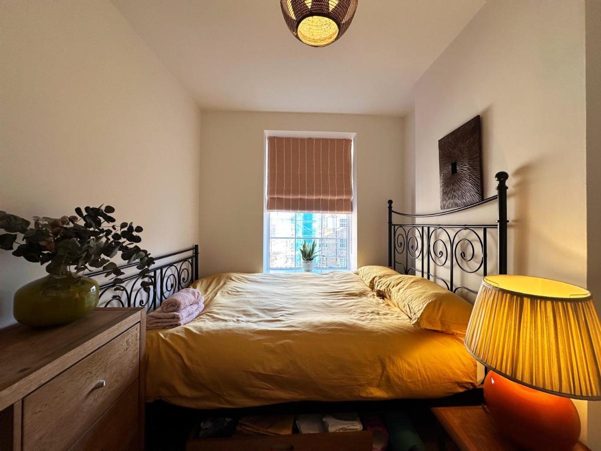 Kelly's Place Near Liverpool Street *