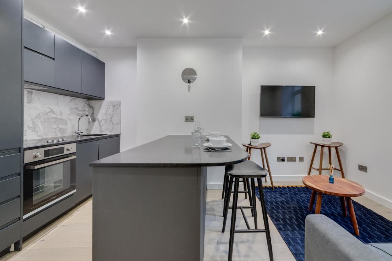 Deluxe 1 Bed Flat - Shoreditch, Aldgate & The Of * London