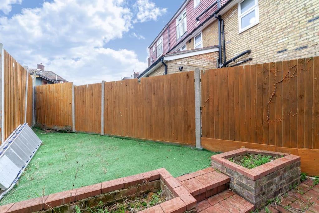 Lovely 2 Bedroom House In Greenwich Holiday home London
