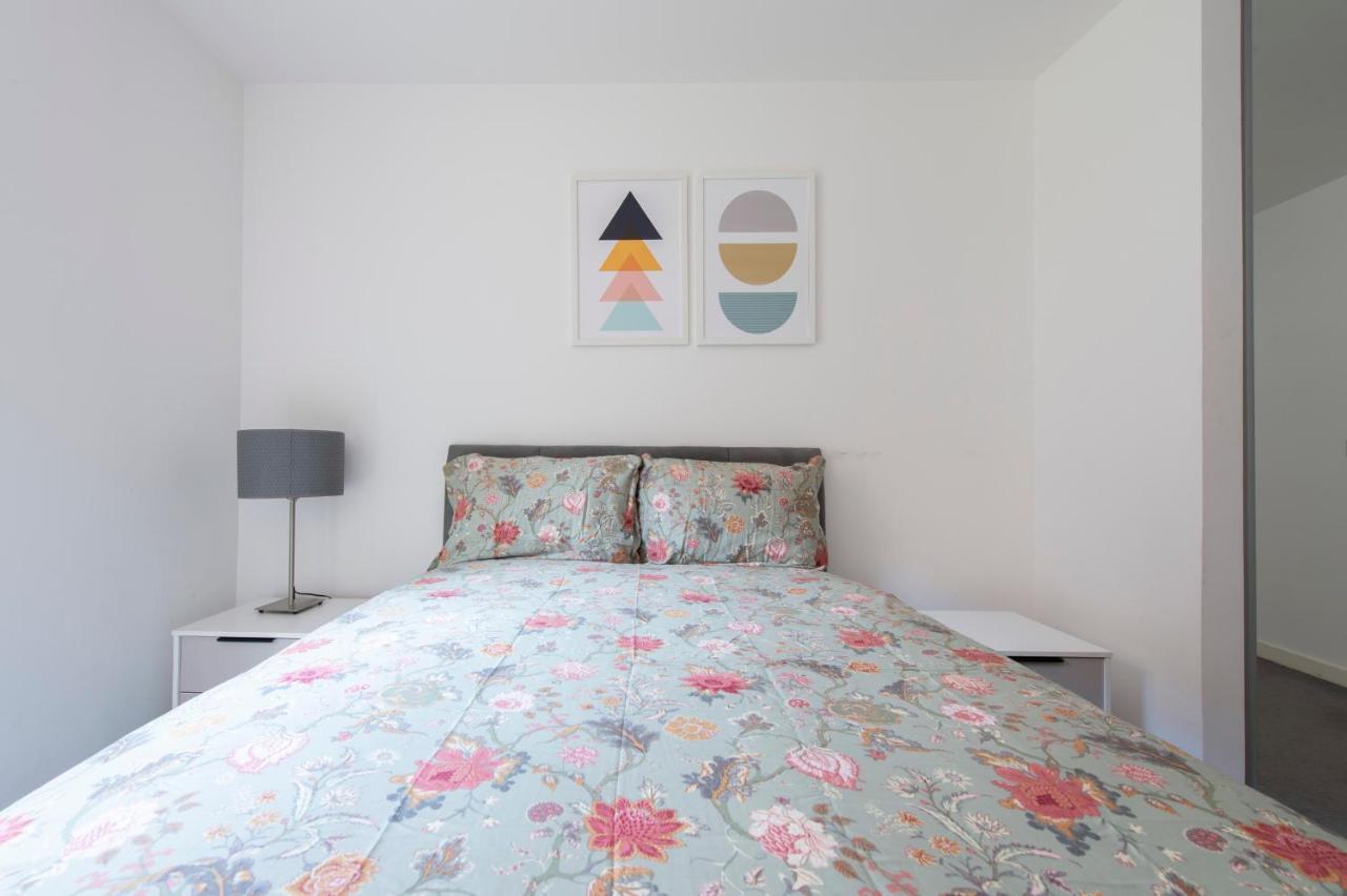 Stunning Luxury 2 Bedroom * London