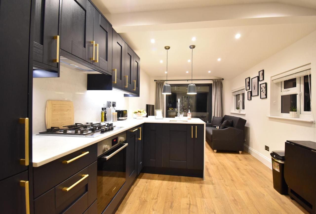 Stunning 3 Bed Leilighet London