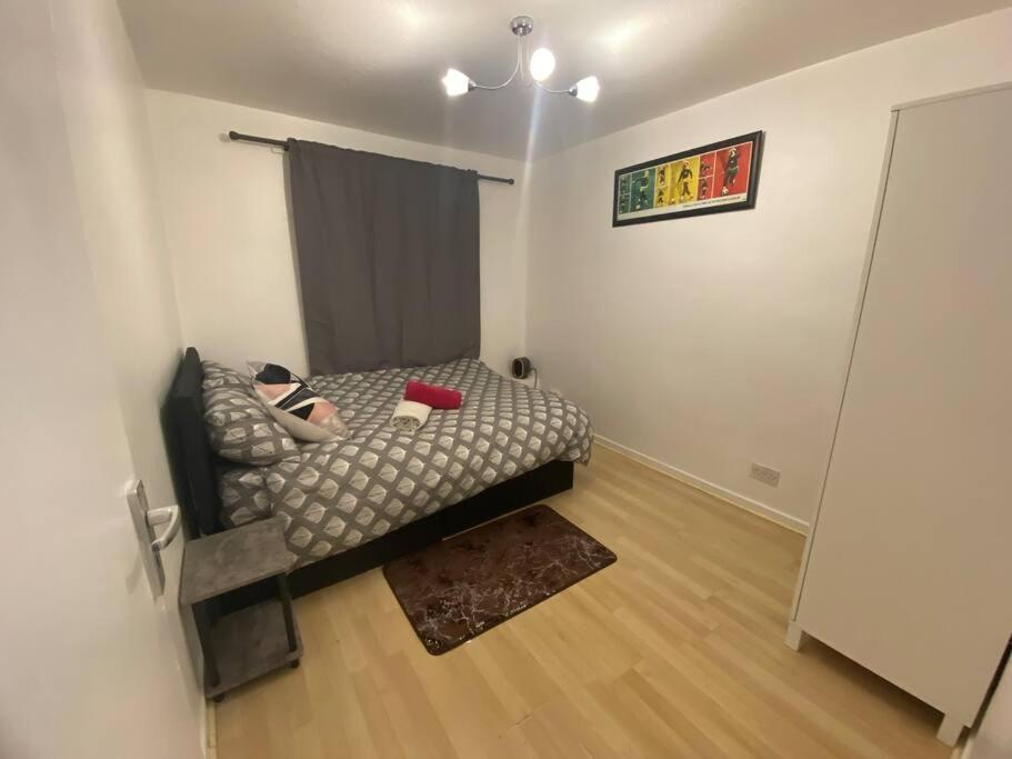 2 Bedroom Flat Camberwell Grove * Londres