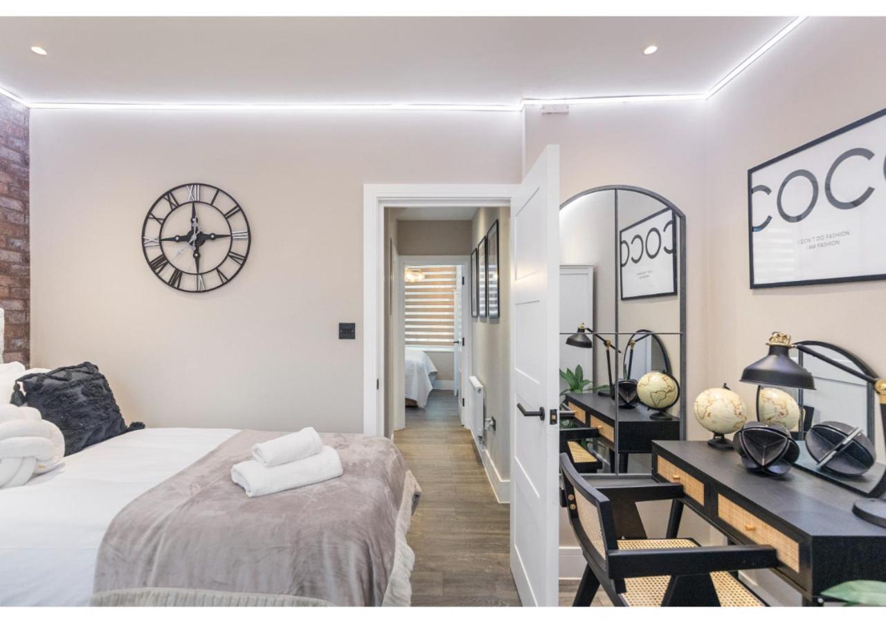 Modern 3-bedroom Flat Apartment