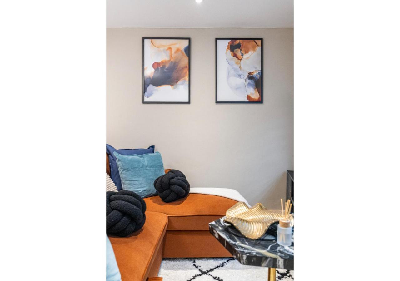 Apartment Modern 3-bedroom Flat London