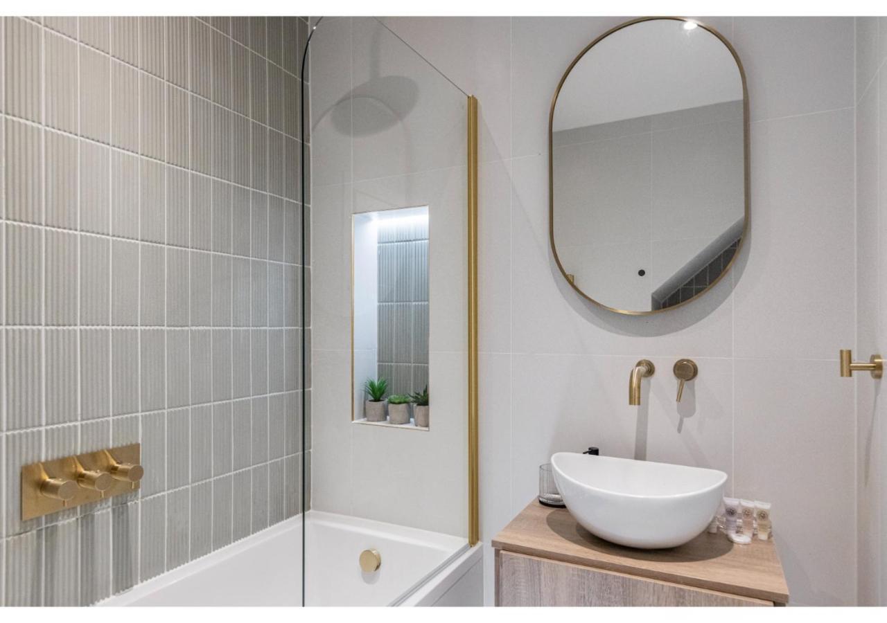 Apartment Modern 3-bedroom Flat London