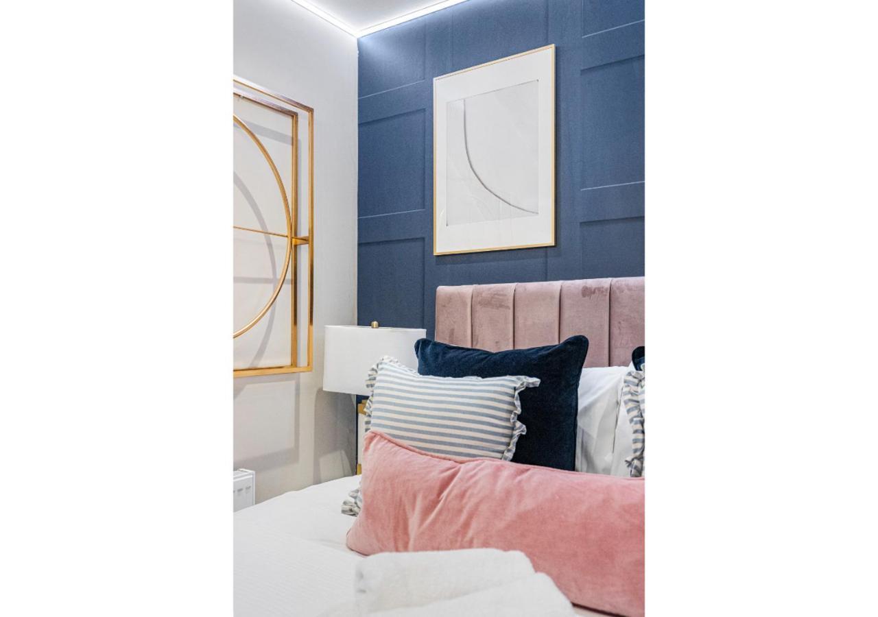 Apartment Modern 3-bedroom Flat *