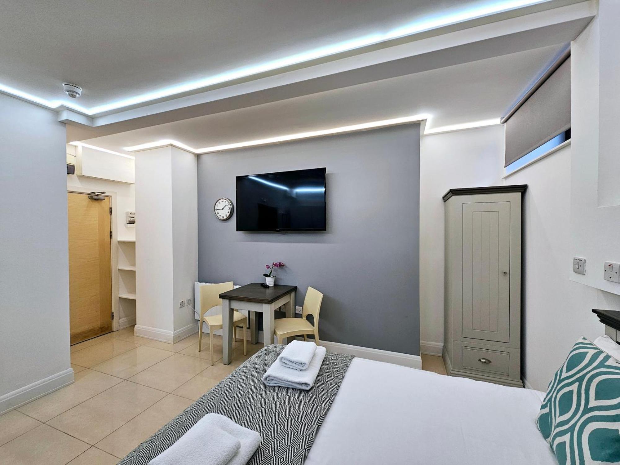 London Stay Apartamentos 3*