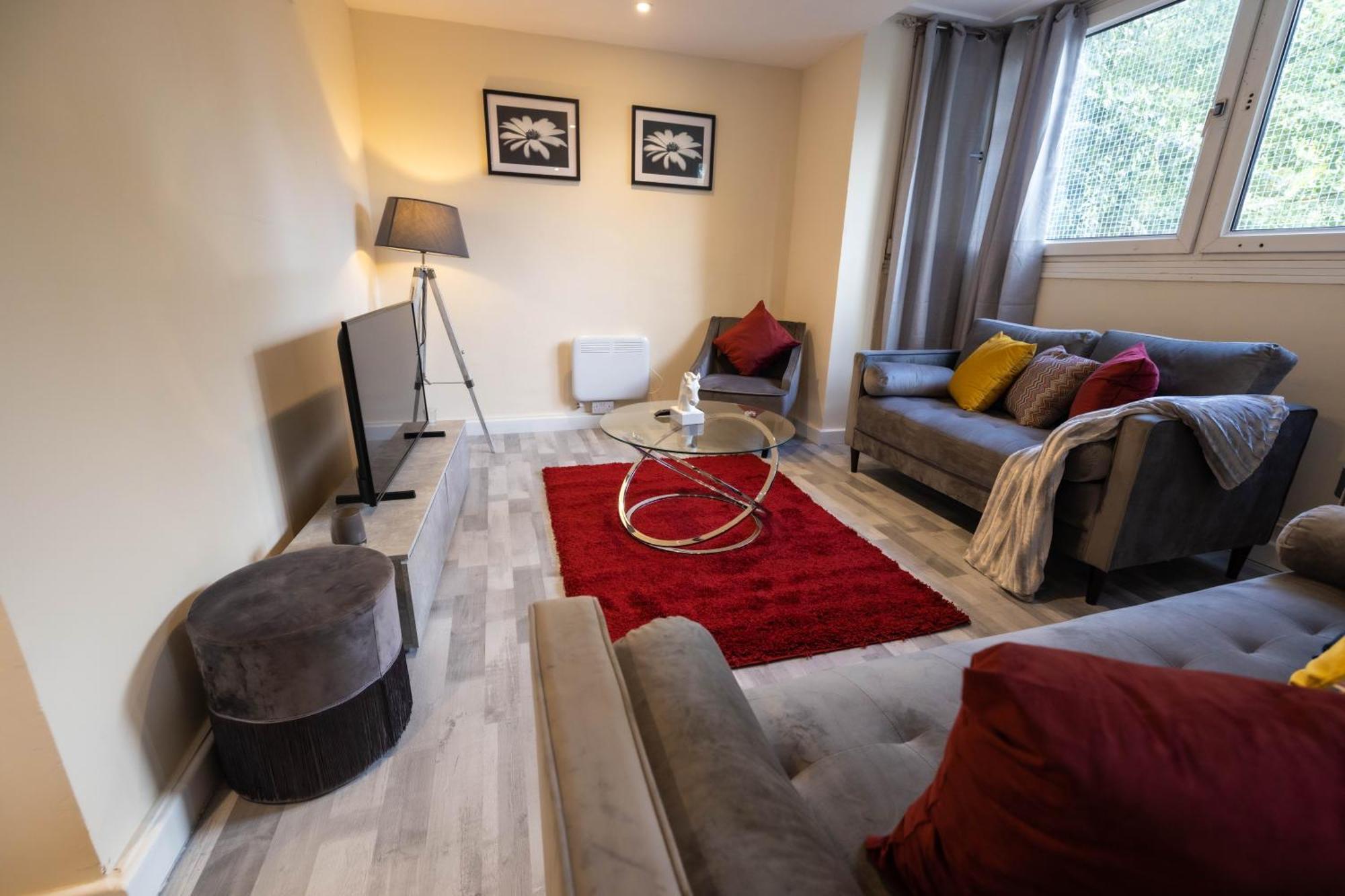 3bed -city-8guests-freeparking-fastwifi Apartment