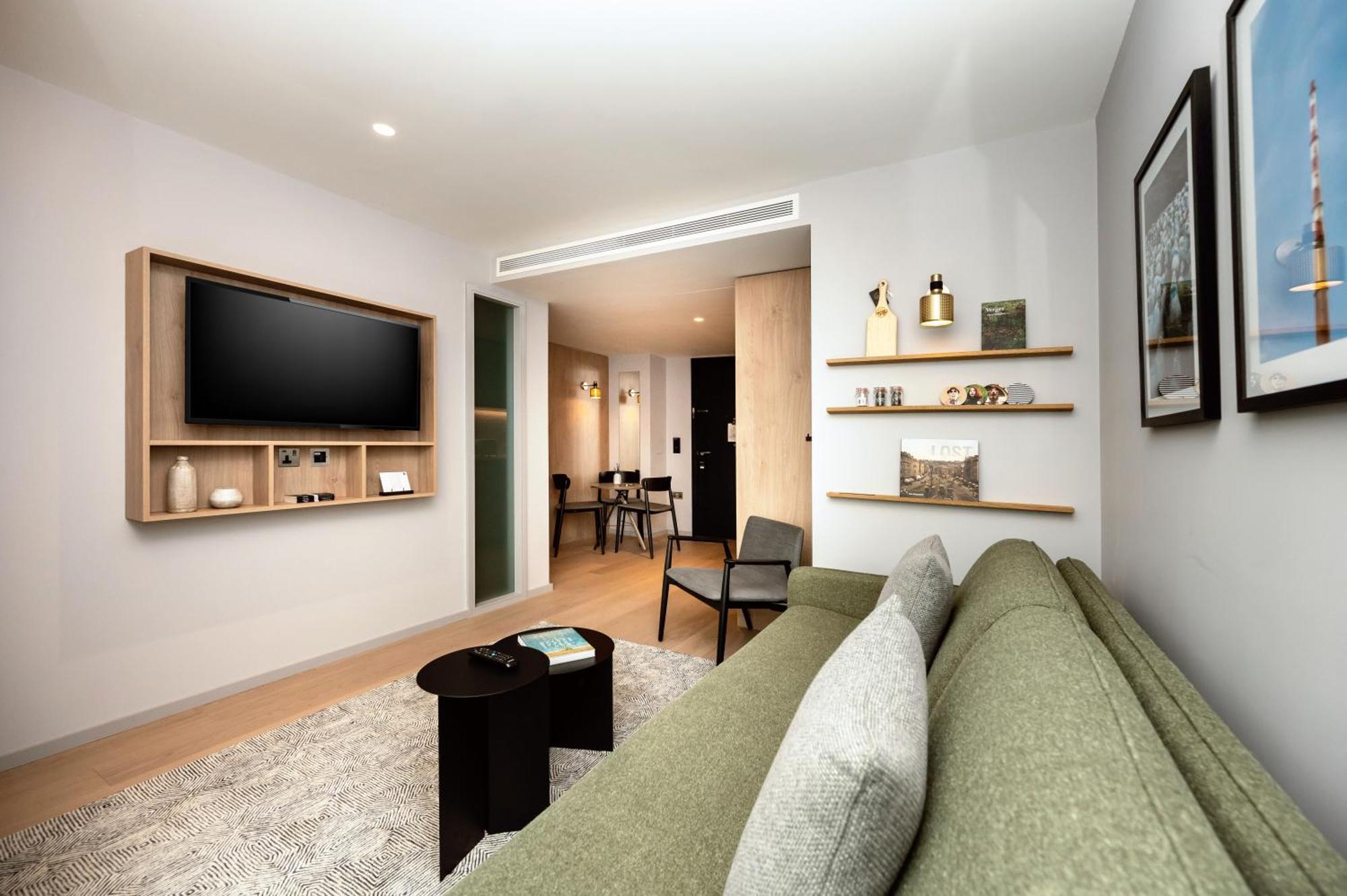 Wilde Aldgate Tower Bridge Aparthotel London