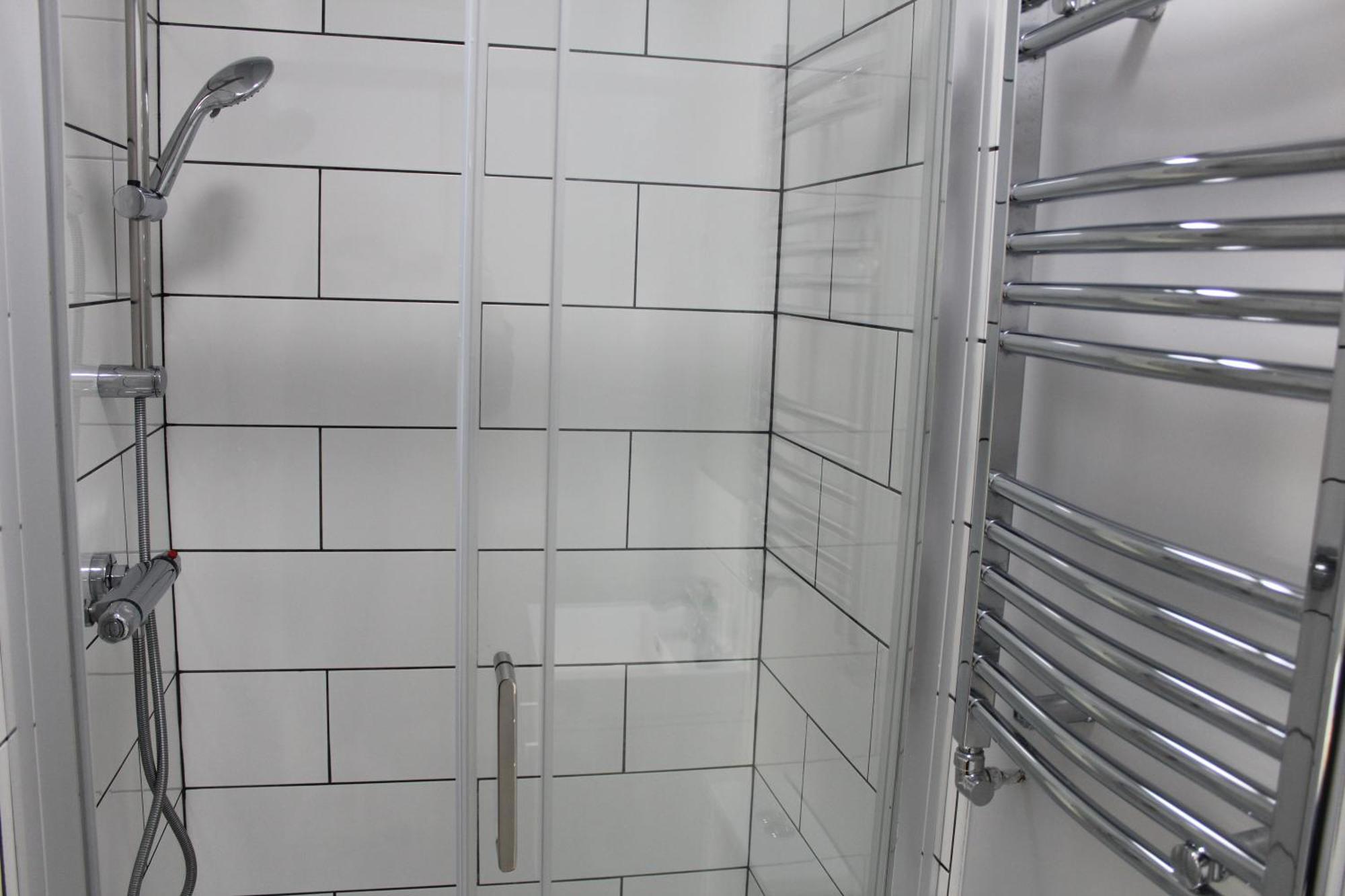 Privatunterkunft Private Toilet, 15 Min To London