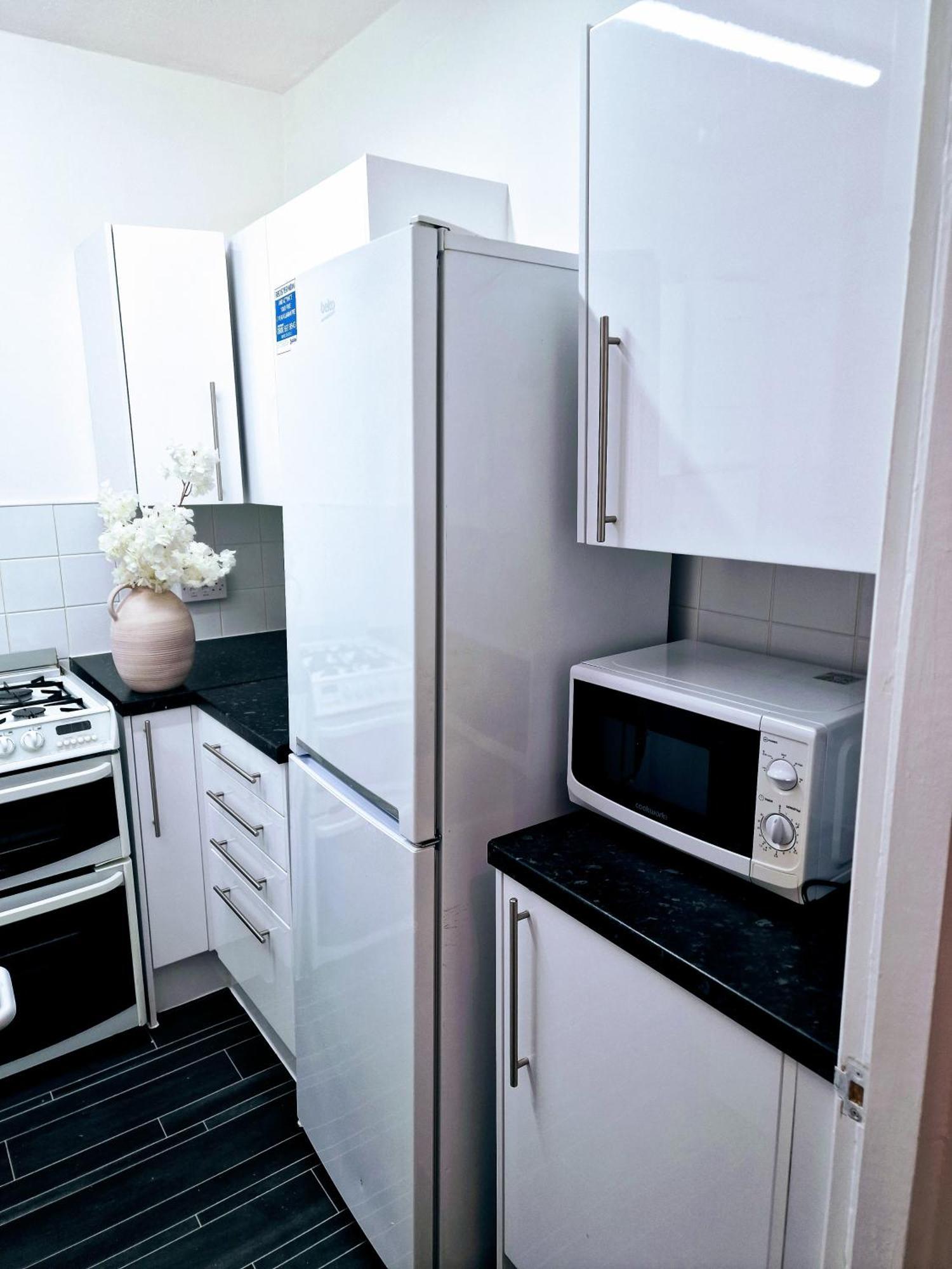 Apartment 1 Bedroom Flat