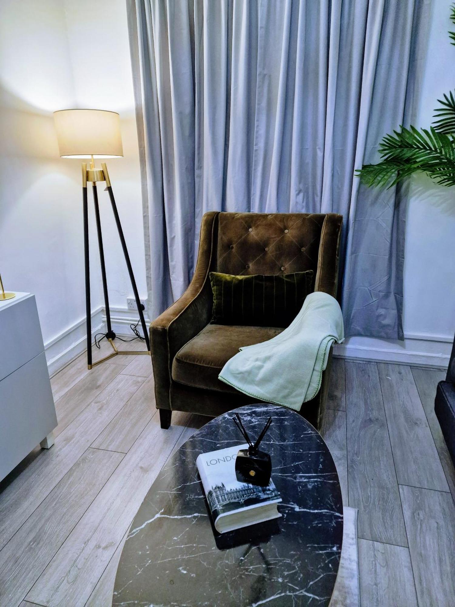 1 Bedroom Flat Apartment