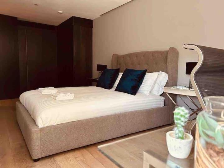 3 Bed 2 Bath Penthouse Hoxton Square With Terrace Londres