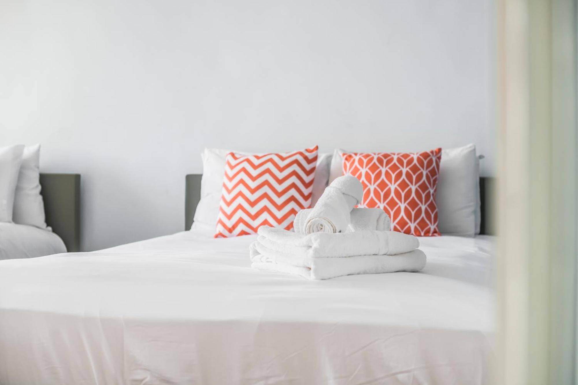 Stunning Massive Bedroom +direct Thames River View Homestay