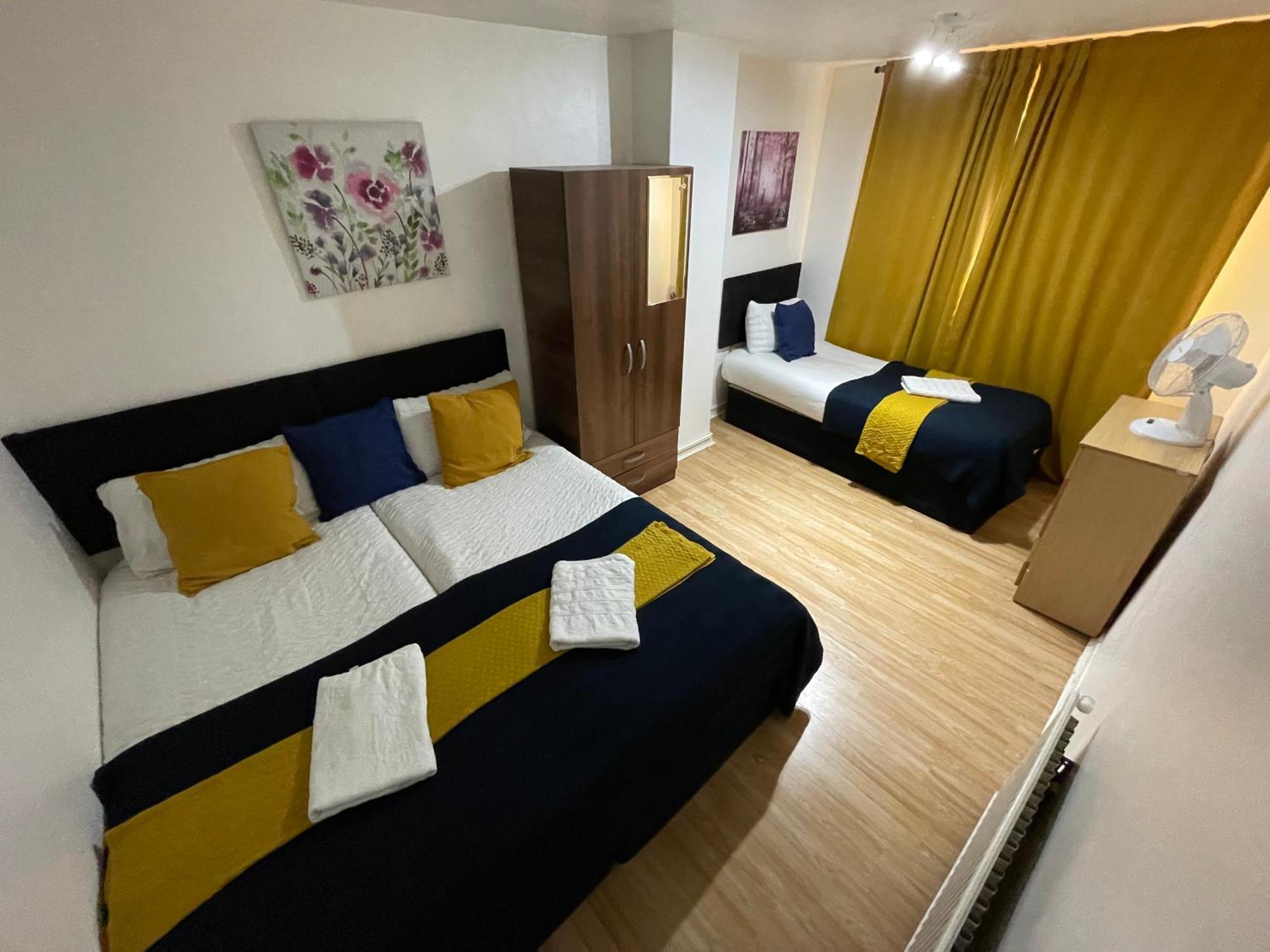 Stratford 3 Bedrooms House, Separate Reception, Close To Abba, Westfield, Olympic Stadium * London