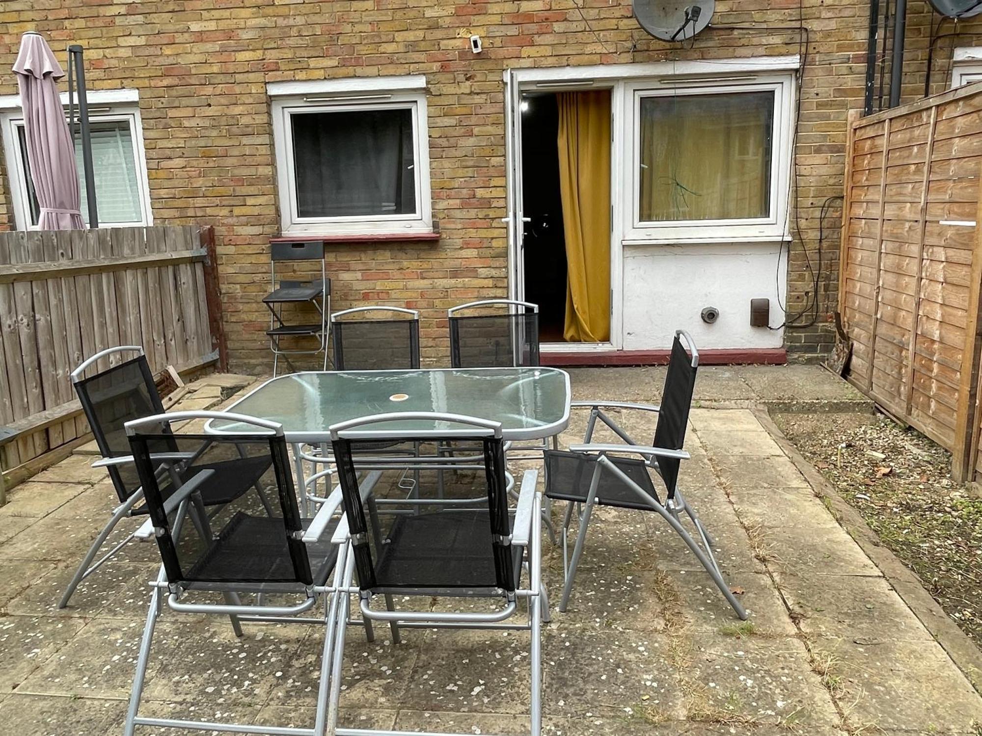 Stratford 3 Bedrooms House, Separate Reception, Close To Abba, Westfield, Olympic Stadium * London