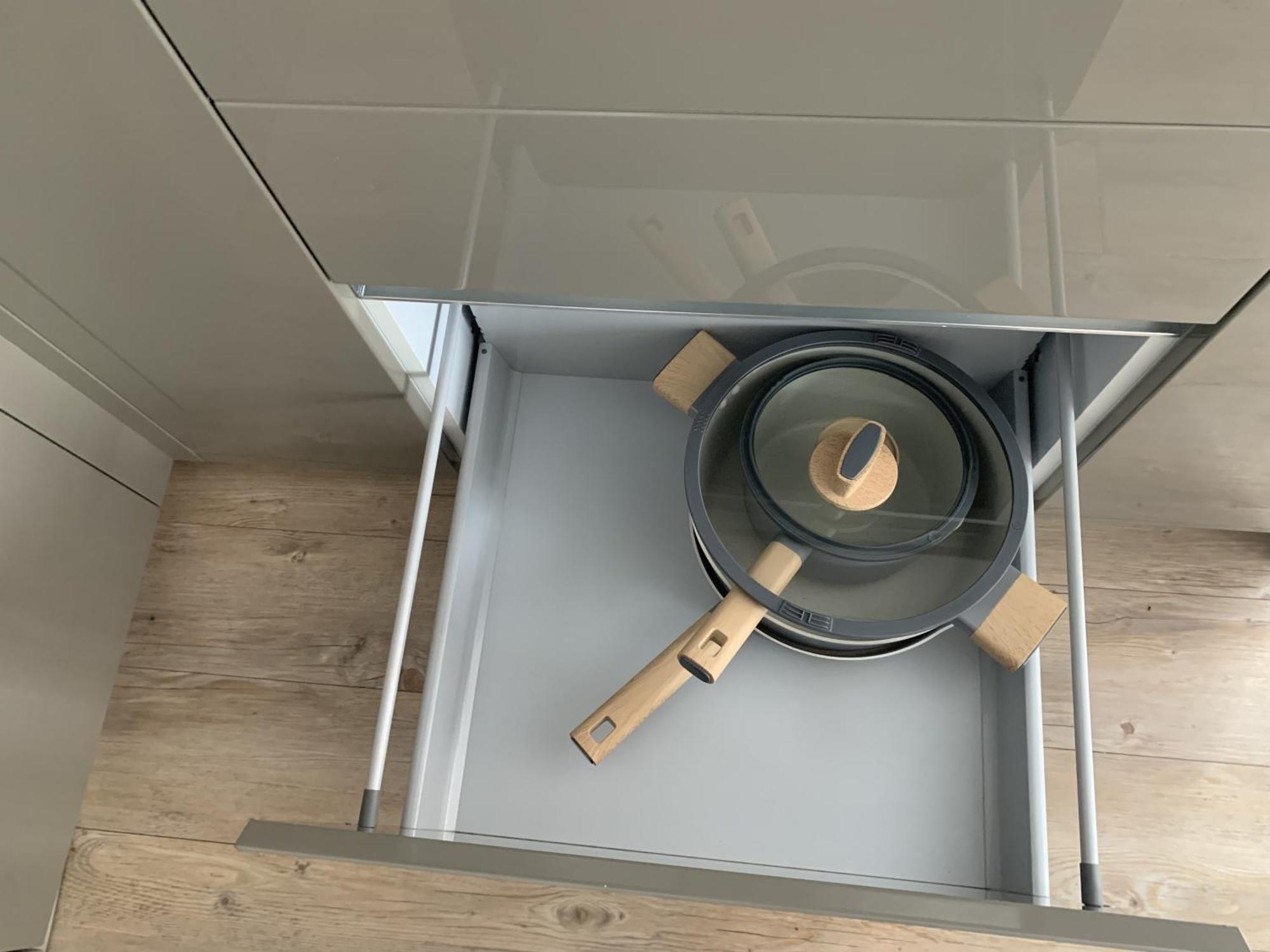 2 Bedroom 2 Bath 1 Ensuite In Roya Asenal Beautiful Views & Parking London