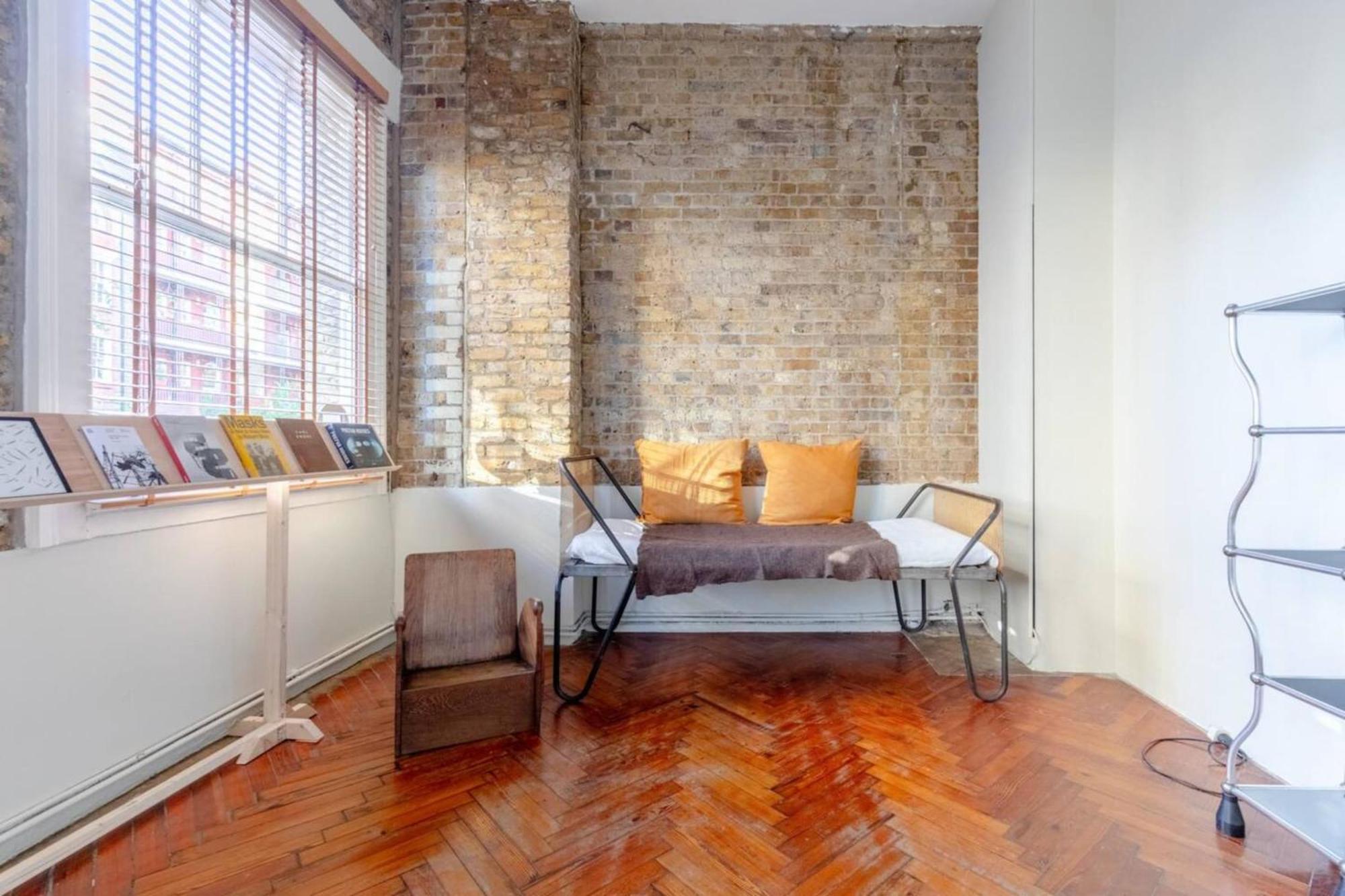 Apartment Tastefully Curated Mezzanine Flat Hackney! London