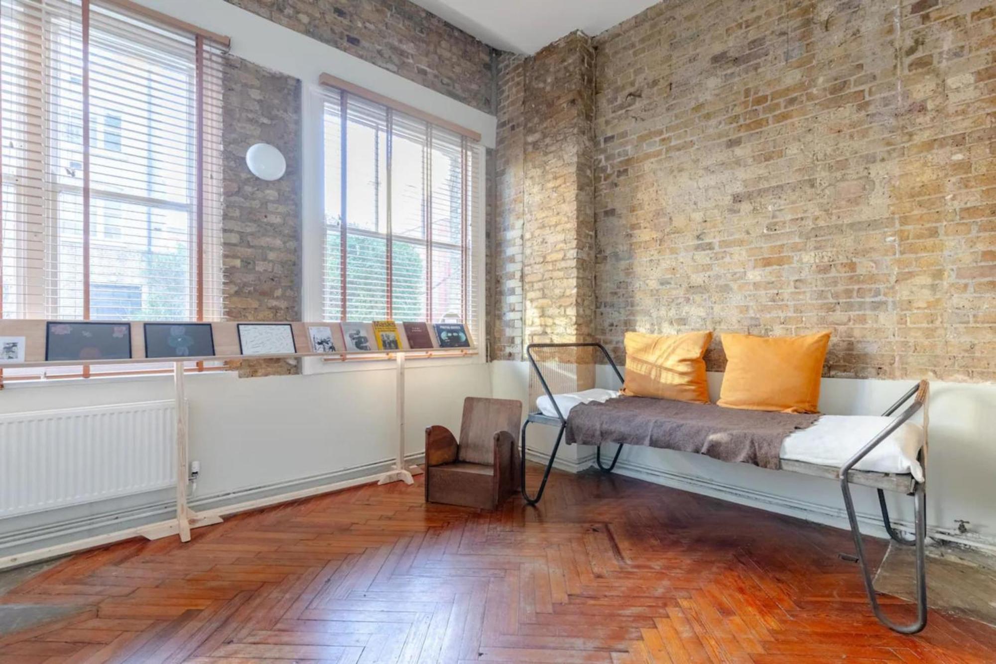 Apartment Tastefully Curated Mezzanine Flat Hackney! *