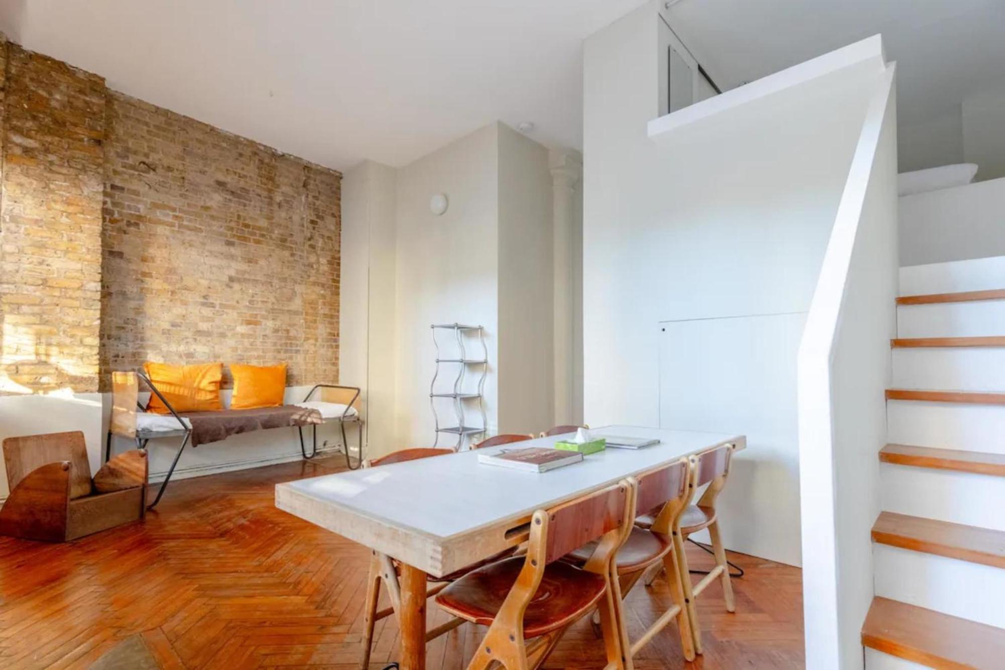 Apartment Tastefully Curated Mezzanine Flat Hackney! London