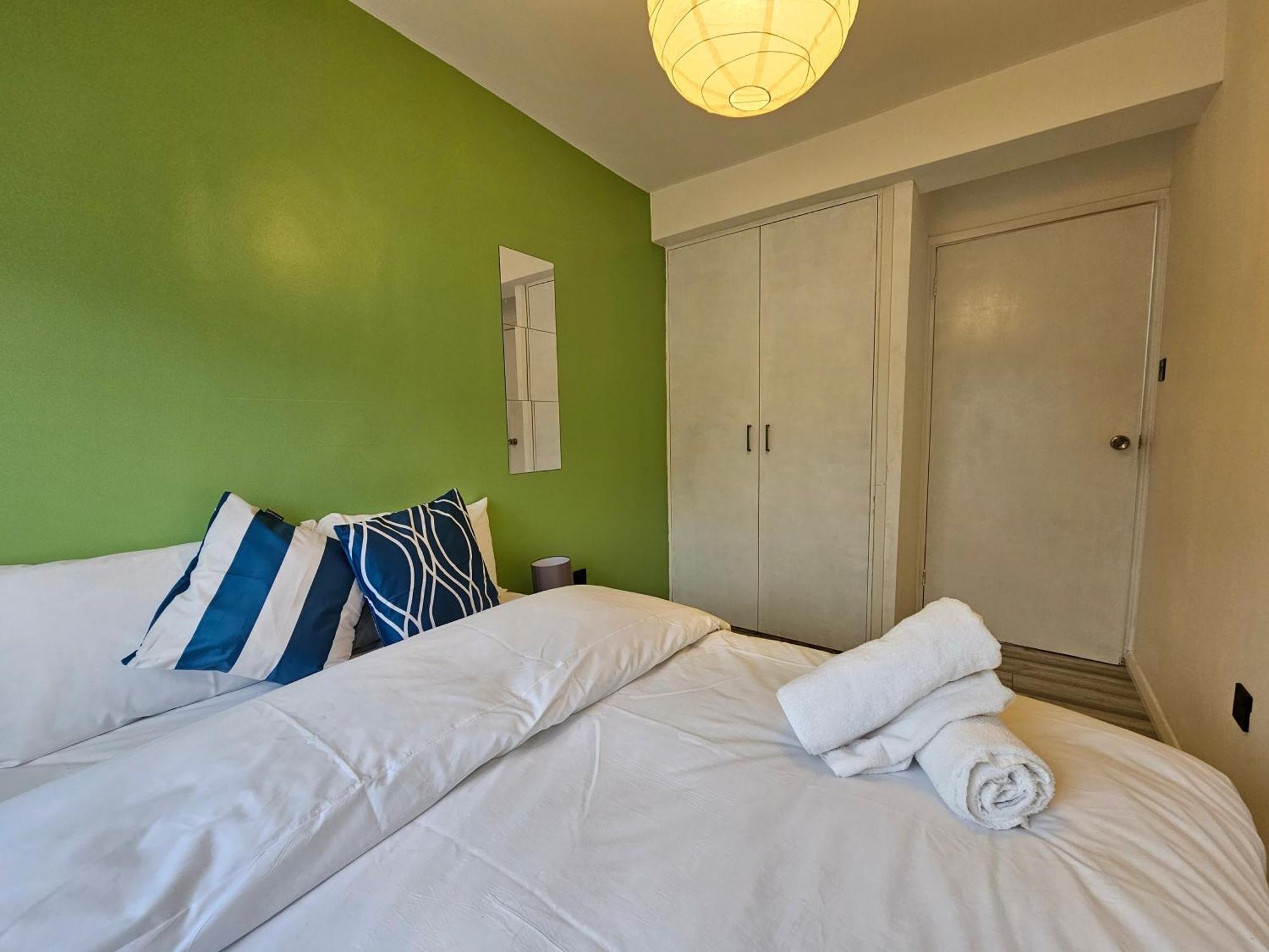 Mile End Guest house