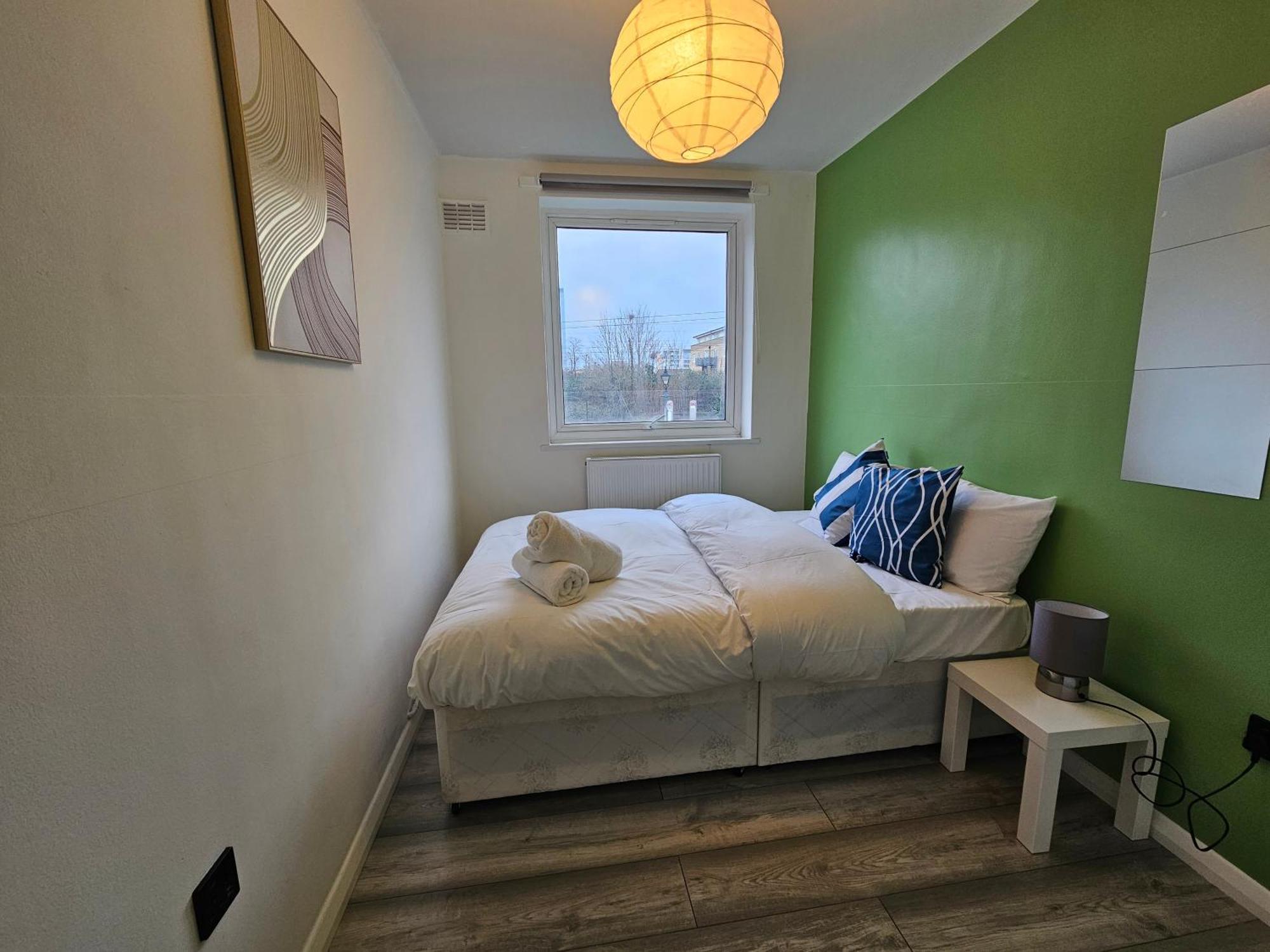 Guest house Mile End *