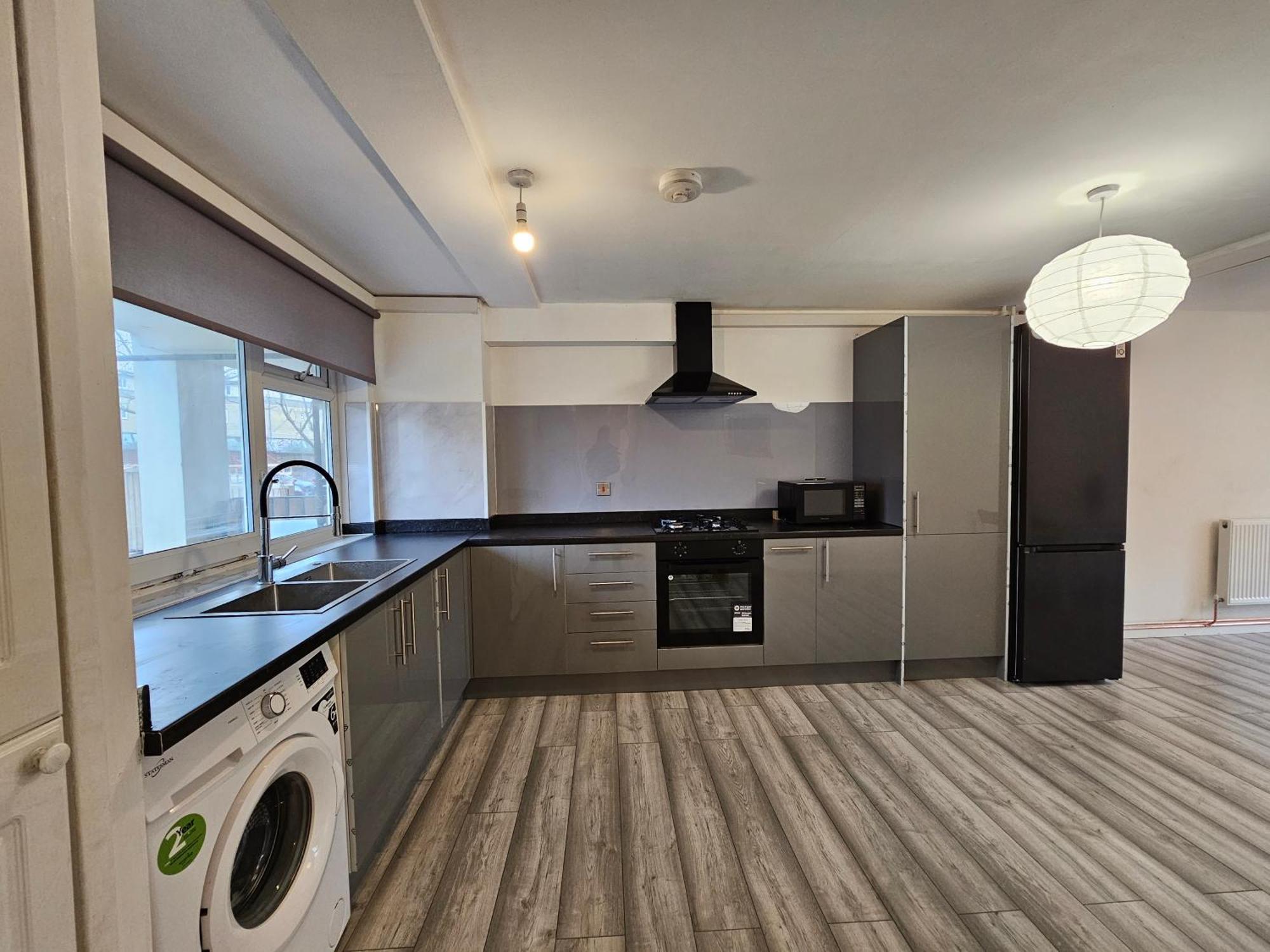 Guest house Mile End London