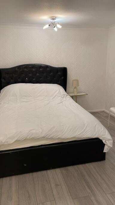 Apartamento 2 Bedrooms In Plaistow Near Tube To *