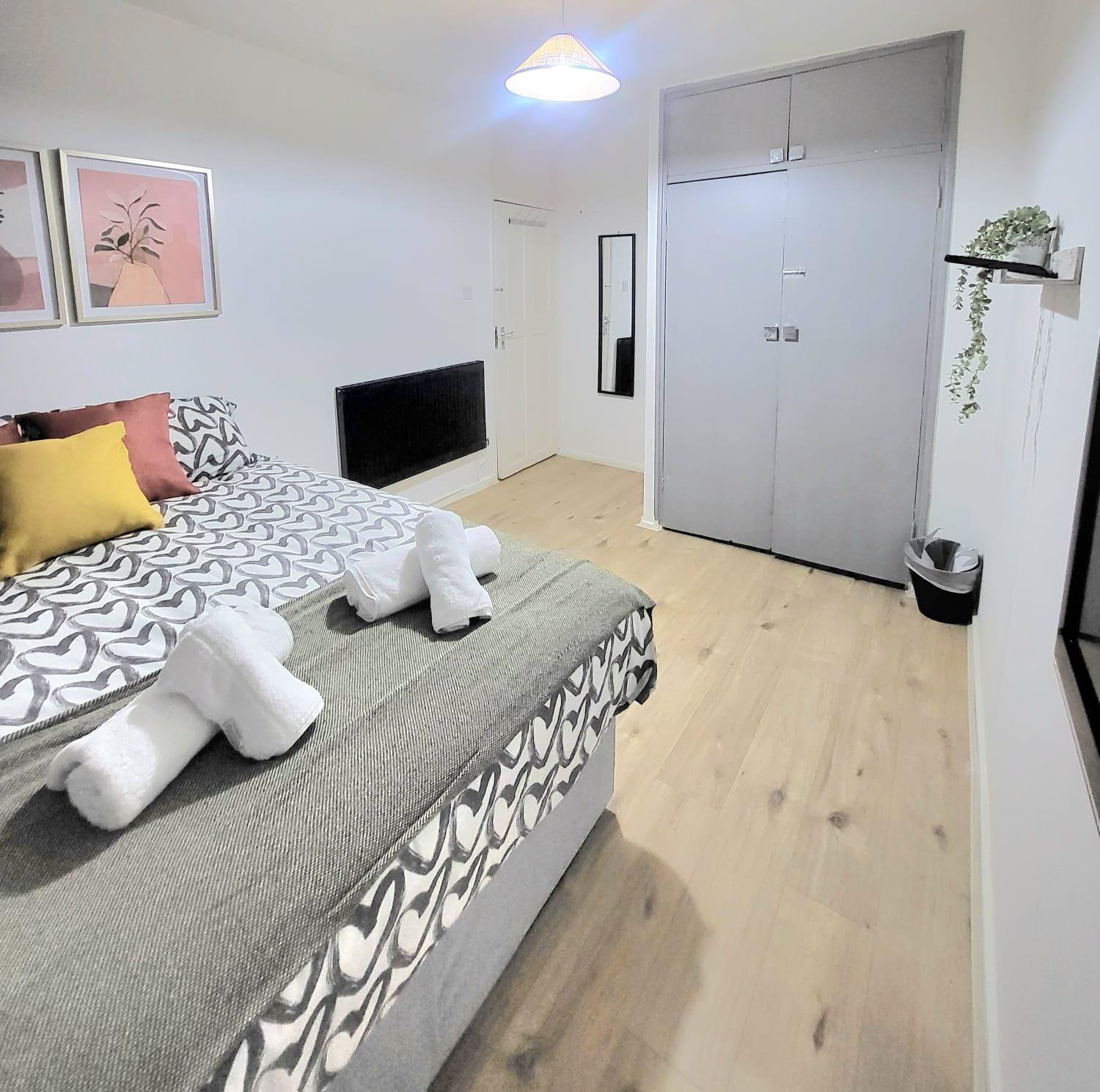 Close To Qmul Homestay