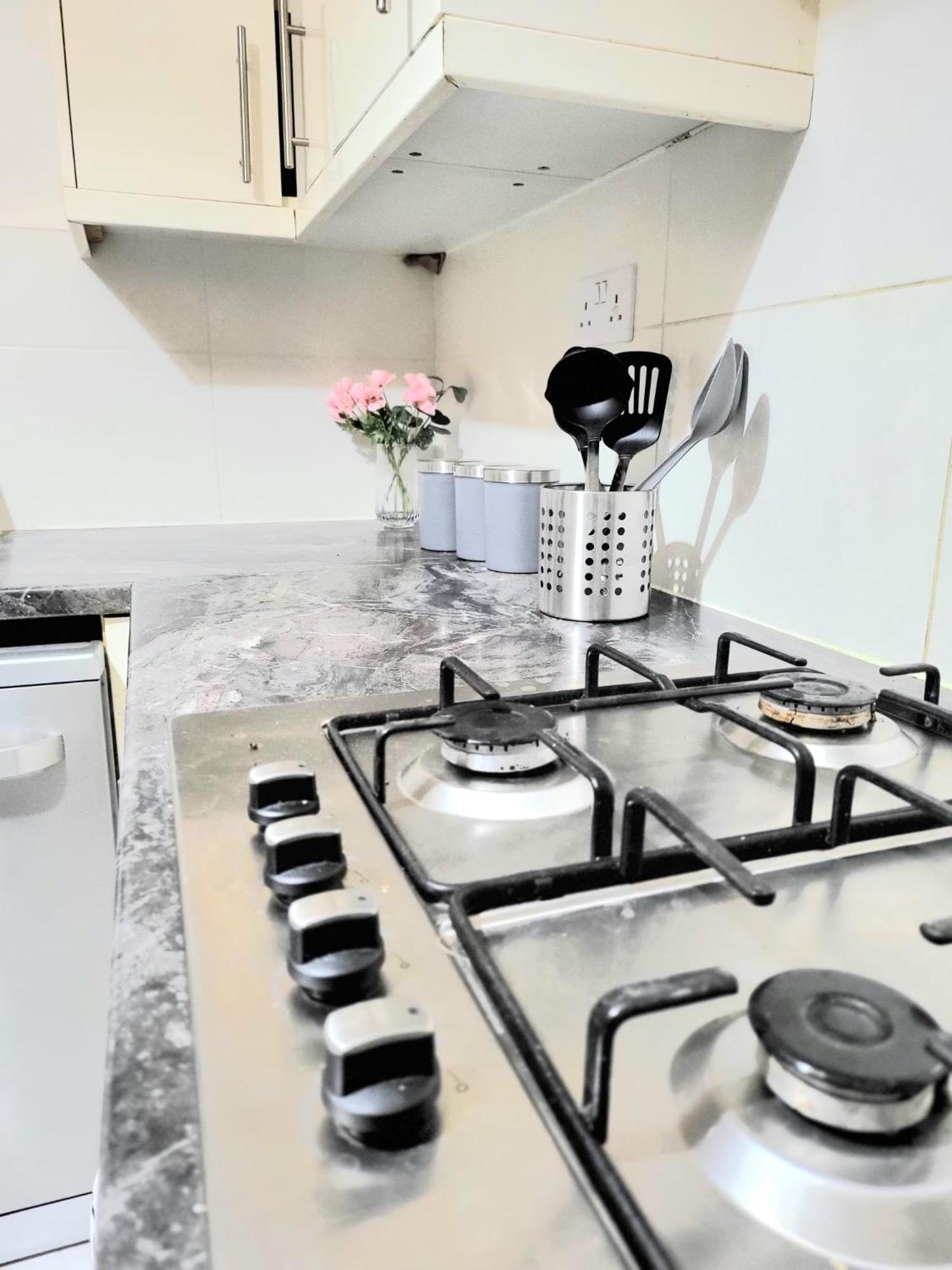 Close To Qmul Homestay
