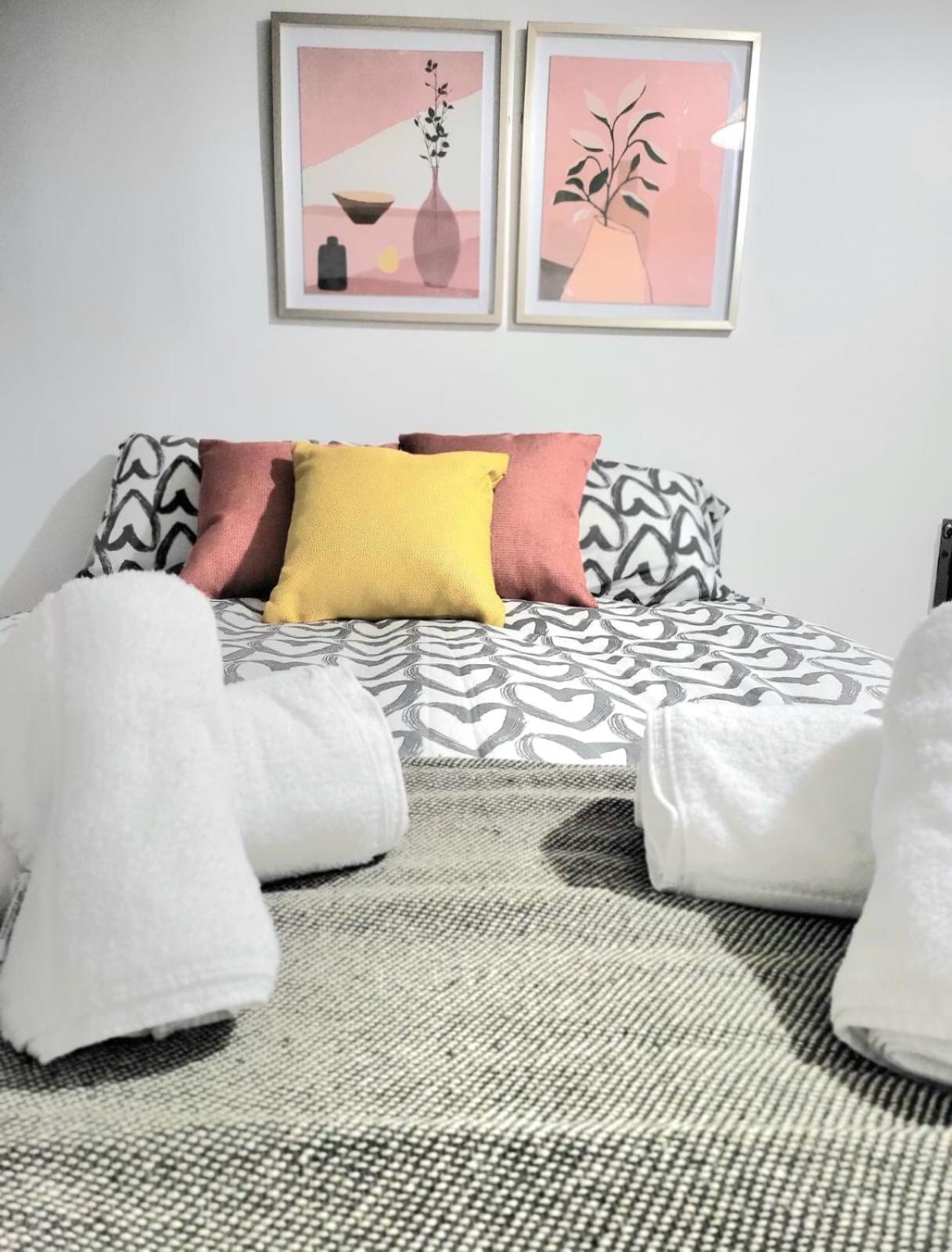 Close To Qmul Homestay London