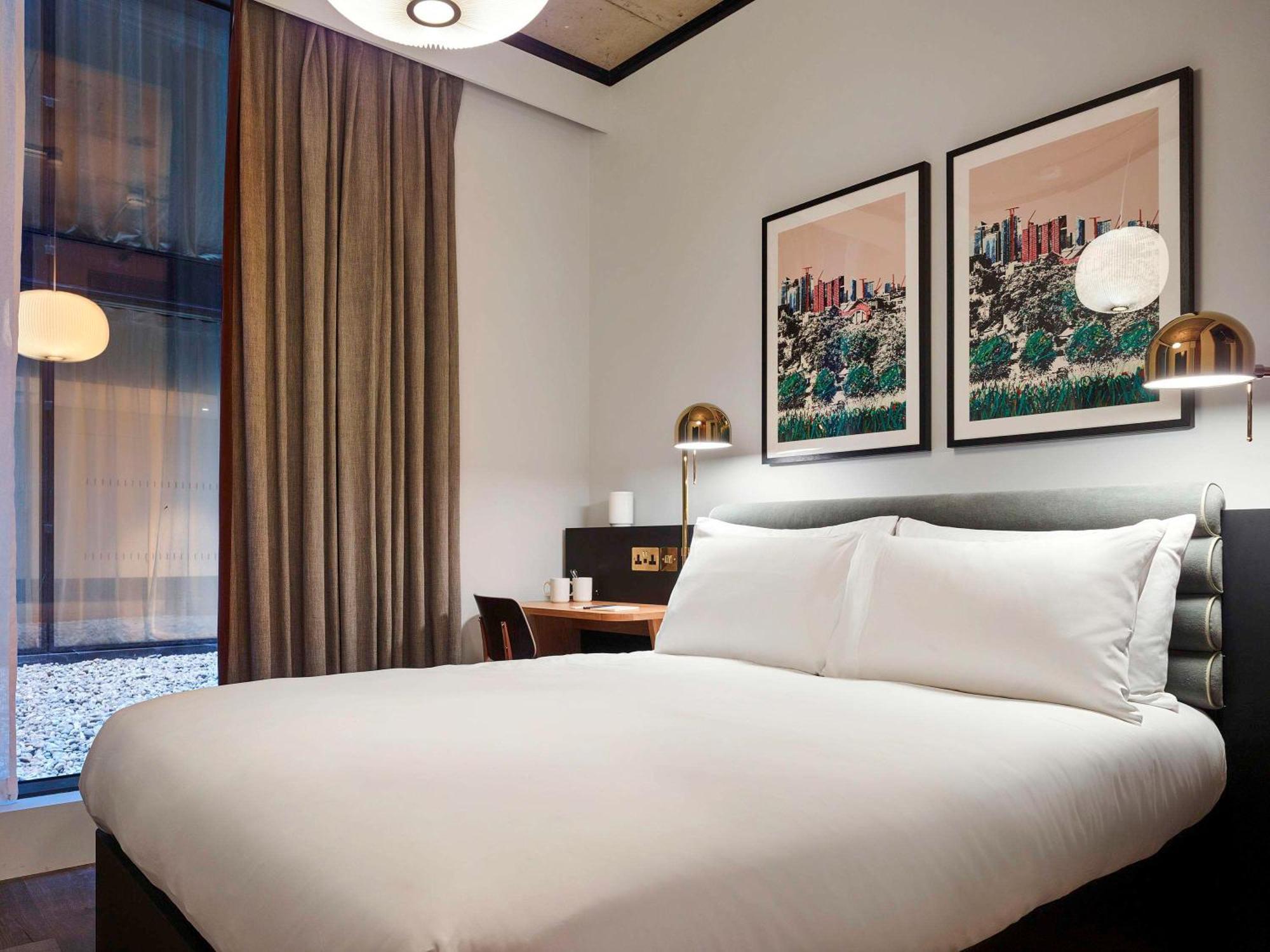 Hotel Tribe Canary Wharf 4*