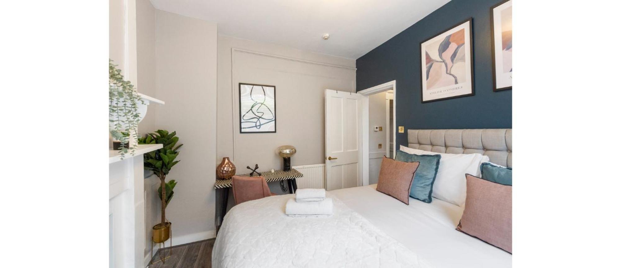 Apartment Serenity In The City: 5br In Whitechapel London