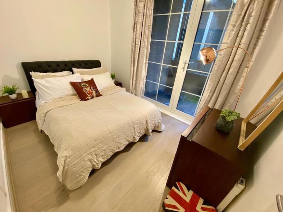 Apartment Sanctuary By The Shard *