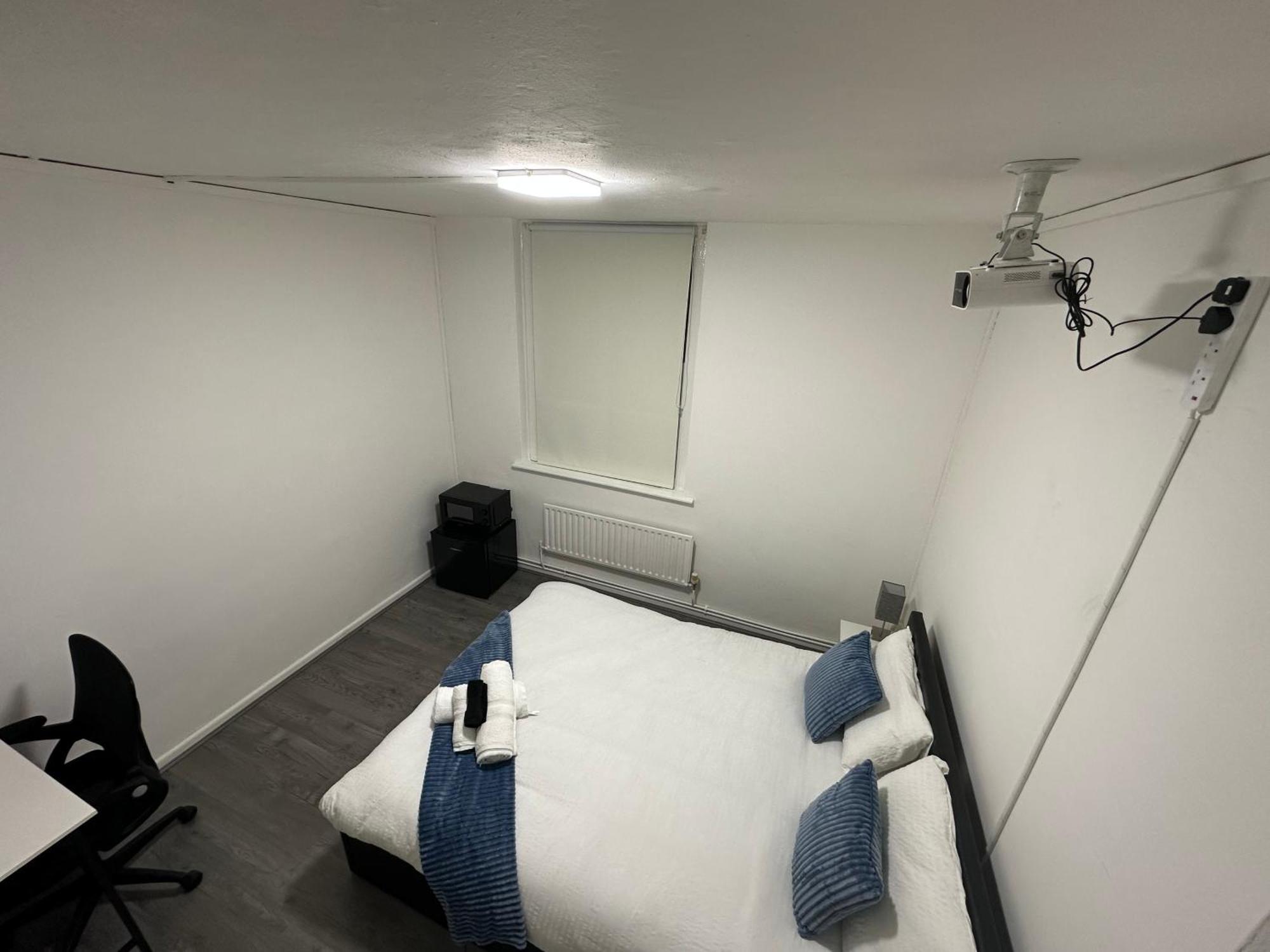 Apartment Unique Double Bedroom London