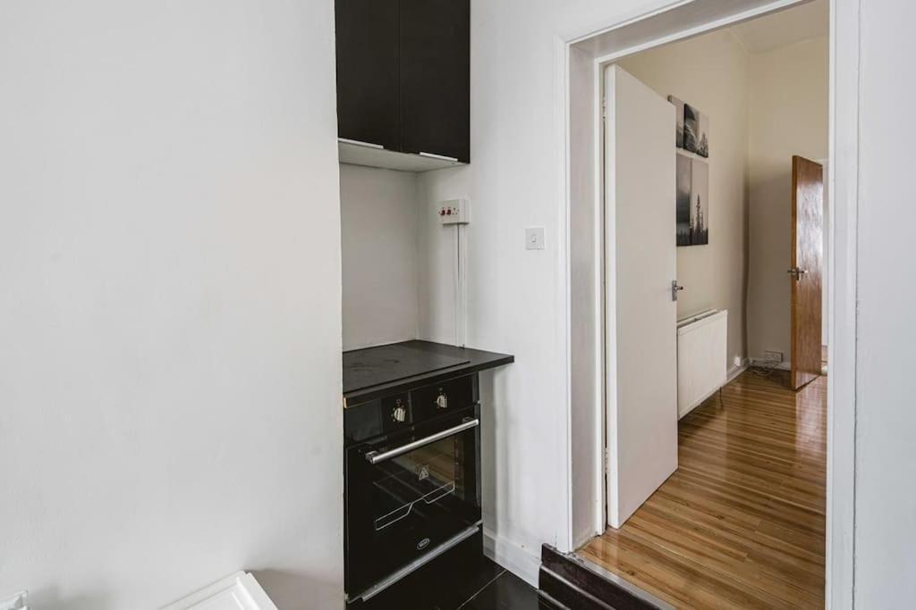 Super Stylish 1bd Flat With Garden In Leytonstone Apartment